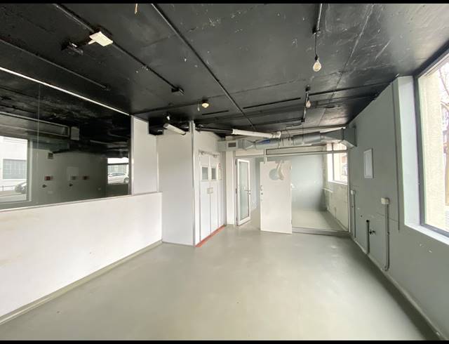 130M² RETAIL TO LET IN GARDENS
